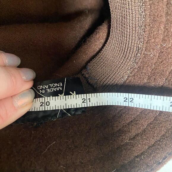 Vintage Kangol Design Brown Felt Cloche Hat Feather Accent Made in England - Picture 7 of 7